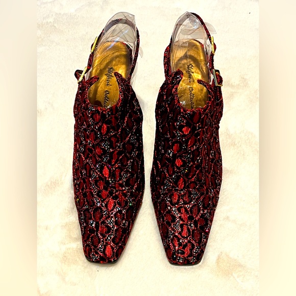 NWOT Gwen Stefani Collection Ruby Red Lace and Sequin Shoes - Picture 4 of 9